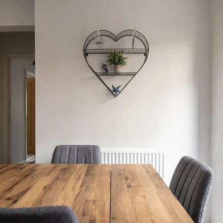 Host & - Shipwright Apartment Whitby