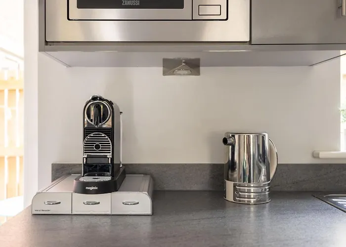 公寓 Host & - Shipwright *